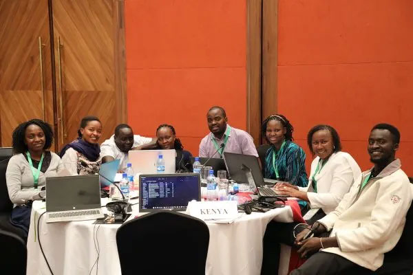 Picture: Countdown Kenya Collaboration Team presents at an analytical workshop, photo by Countdown to 2030